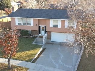 2648 E Eastmanor Dr, Cottonwood Heights, UT 84121