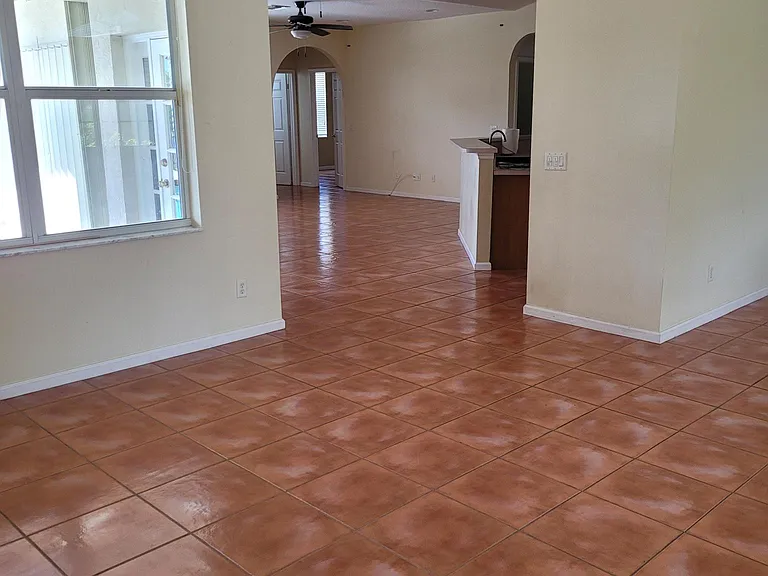 2706 SE Eagle Dr — Photo 8