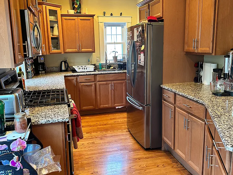 112 Warren St #LOWER LEVEL — Photo 8