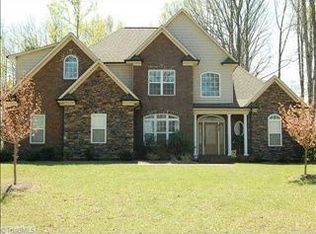 417 Hope Crossing Dr, Lexington, NC 27295