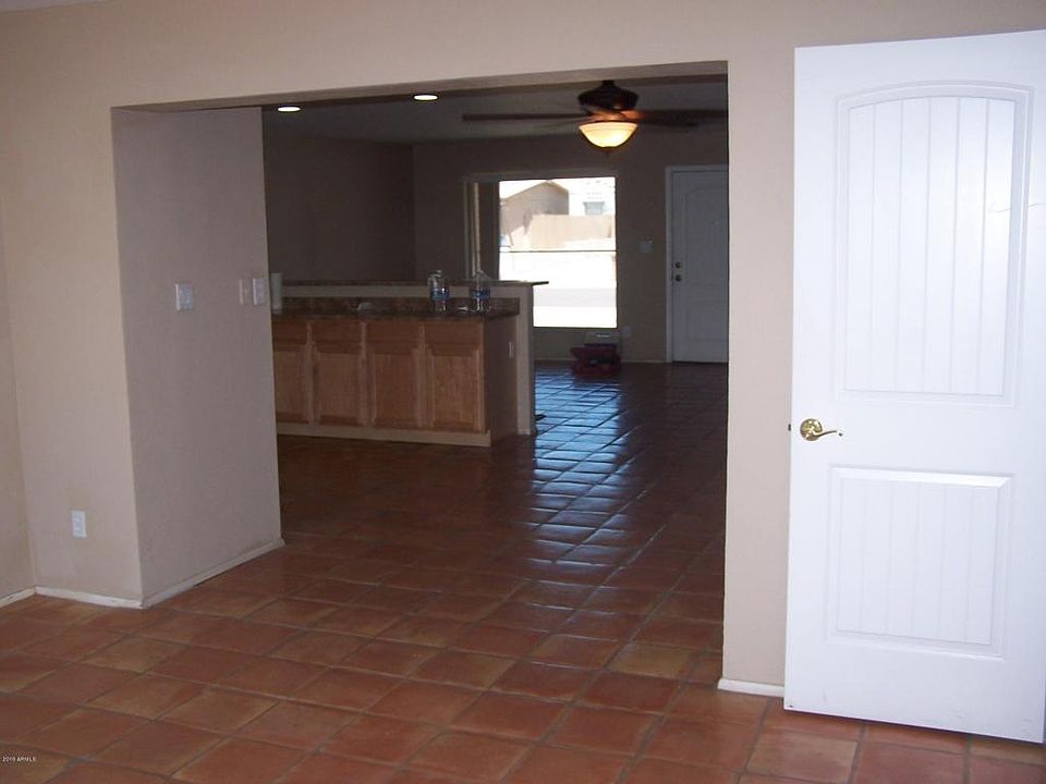 1st image of 1319 W Wickieup Ln