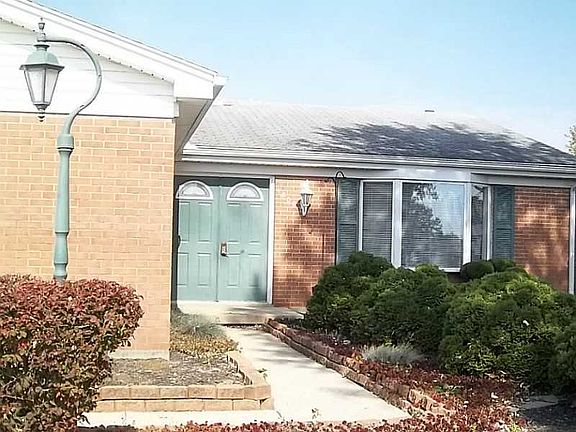 3rd image of 1800 Park Ave