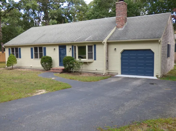 35 Pequot Road, Mashpee, MA 02649