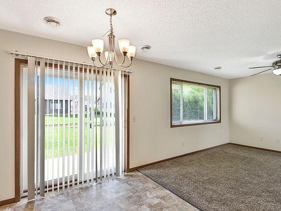5th image of 517 Faith Ln