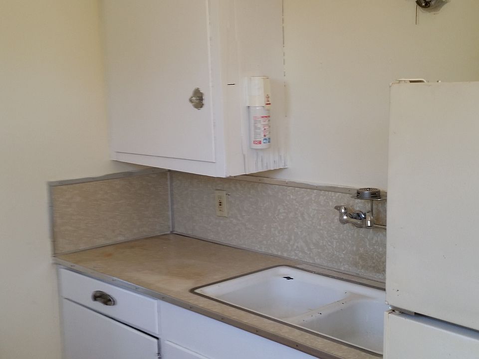 1st image of 1147 W Ashby Pl APT 4