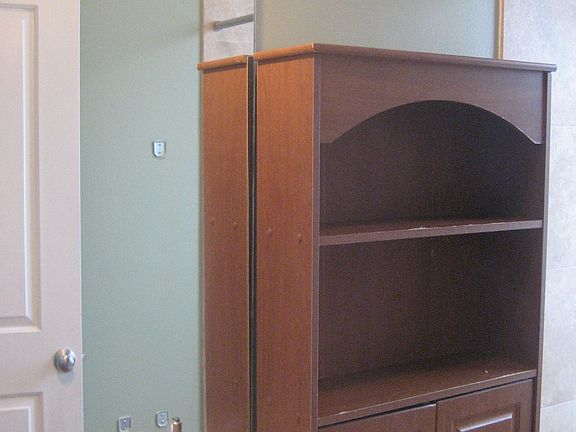 4th image of 4110 N Wolcott Ave #3