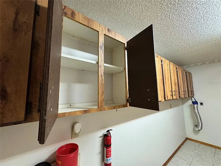 8225 E Highway 25 — Photo 30