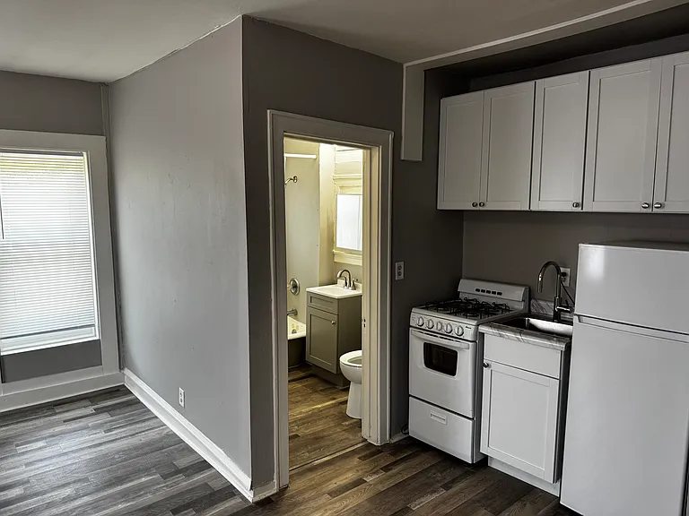 3032 W Pierce St #11 — Photo 5