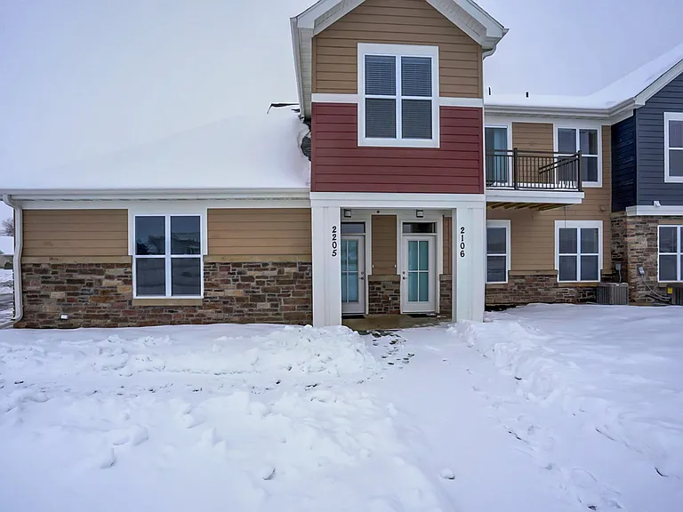 1270 Stonewood Xing — Photo 11