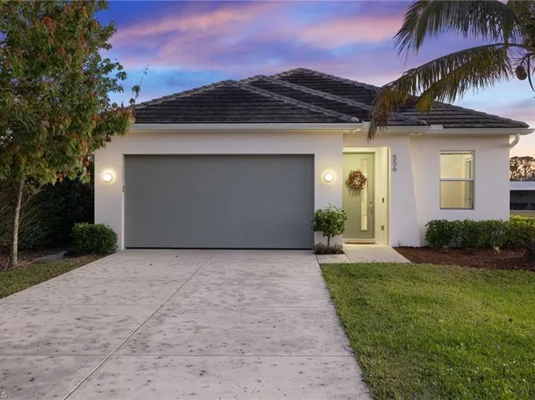 556 103rd Ave N, Naples, FL 34108