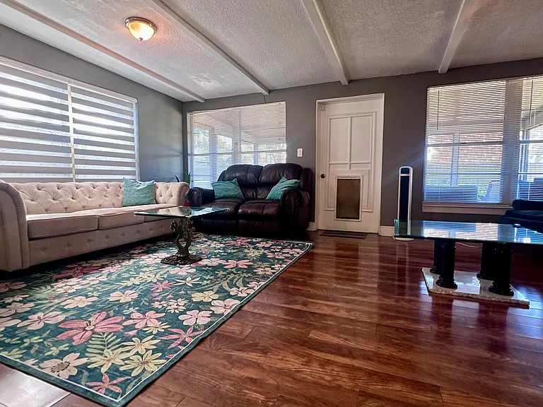 610 Ventura Ave — Photo 11