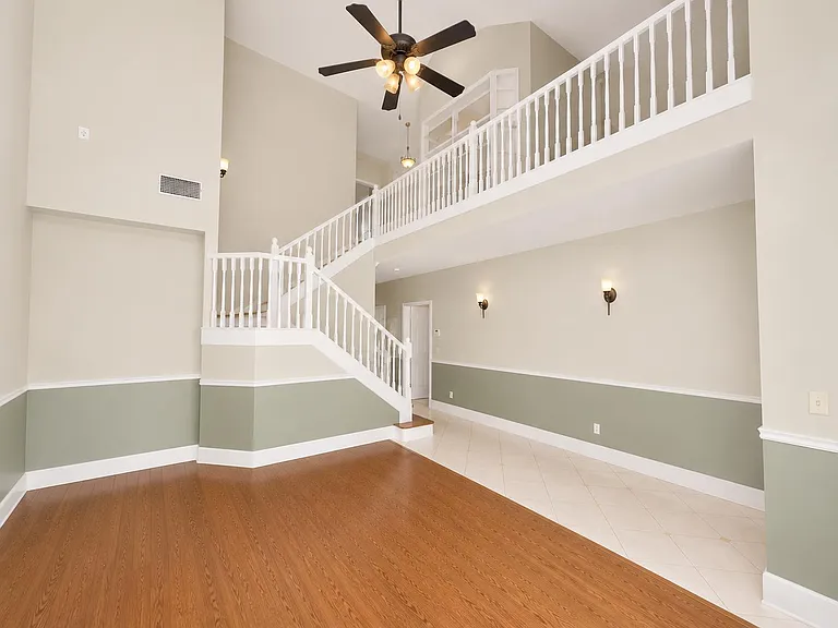 1047 E Monticello Cir — Photo 5