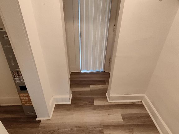 3rd image of 1708 S Hoyt Ave