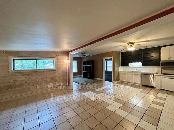 2nd image of 1101 College St #2208
