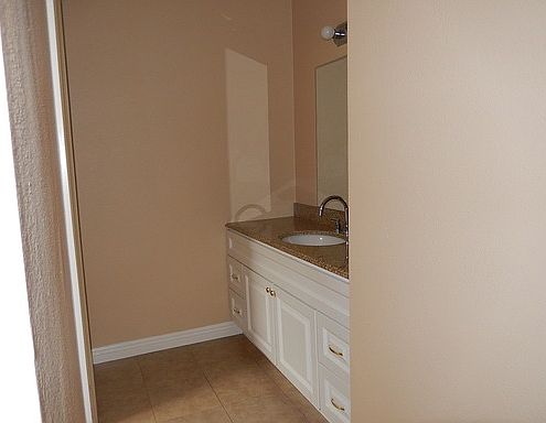 5th image of 1228 E Shalene St