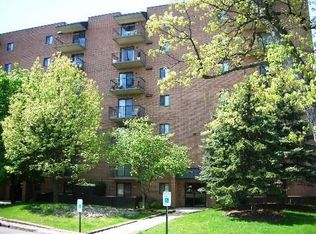 6020 Lake Bluff Dr UNIT 302, Tinley Park, IL 60477