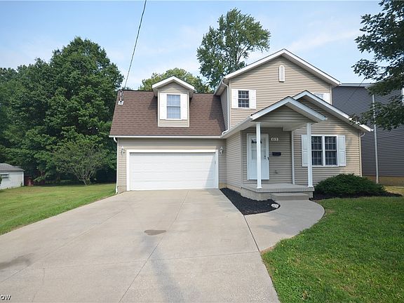 2nd image of 613 Viewpoint Ave