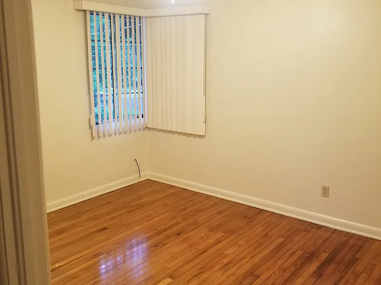 701 Palmer St — Photo 3