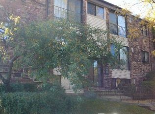 162 Gladstone Dr APT 101, Glendale Heights, IL 60139