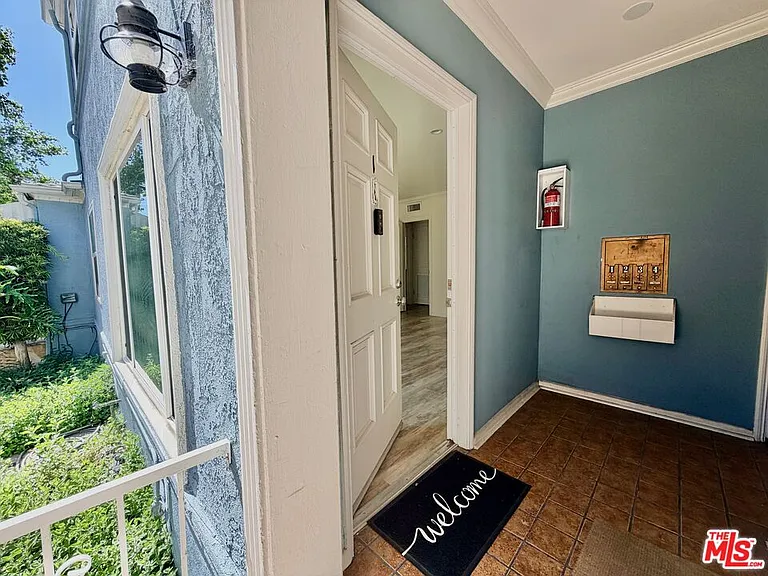 124 N Pass Ave #1 — Photo 13