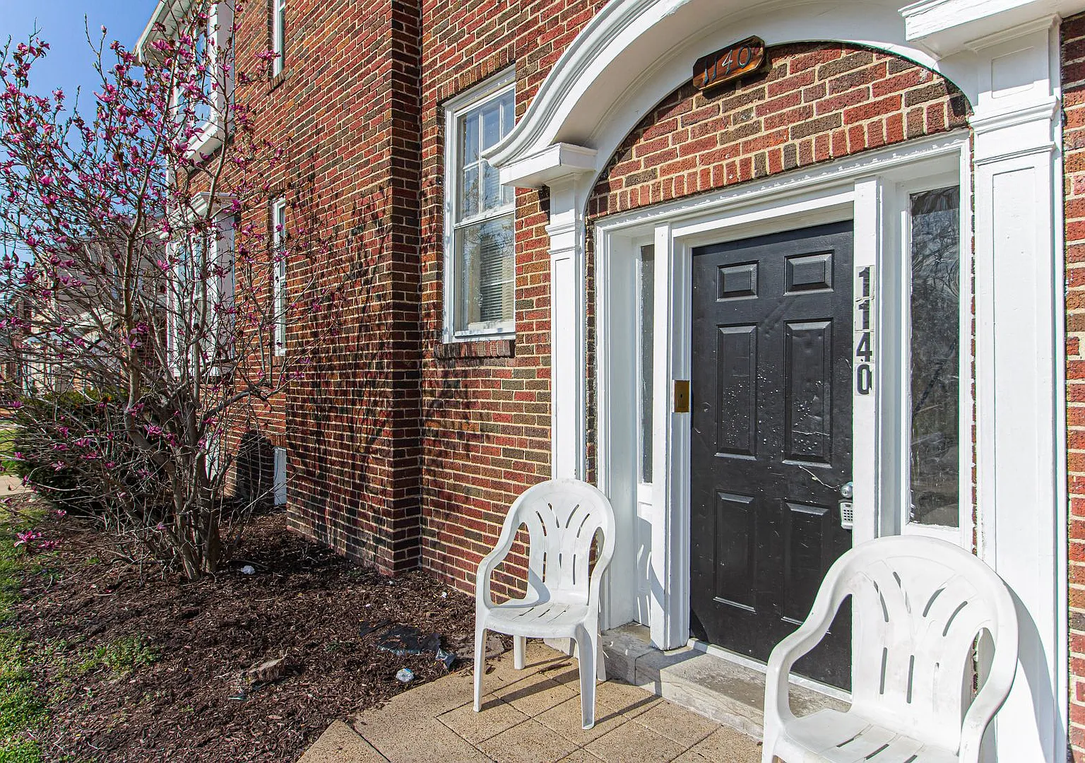(220) 1140 Ursula Ave — Photo 3