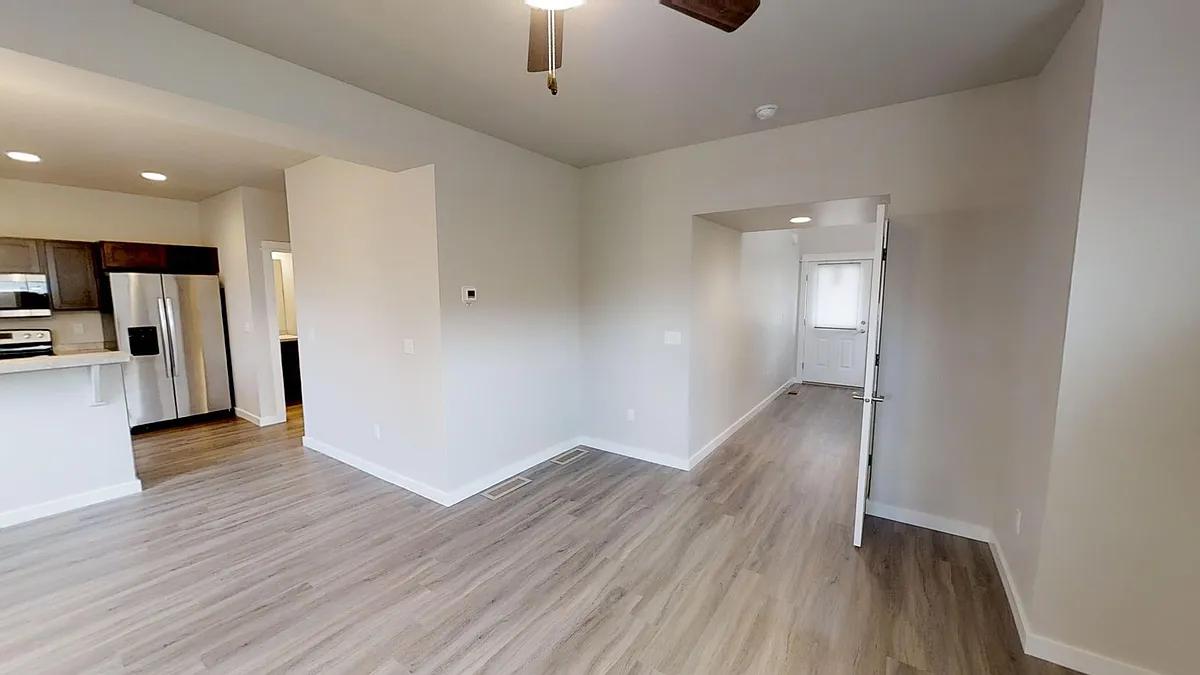 Building Photo - 2736 Fen Way