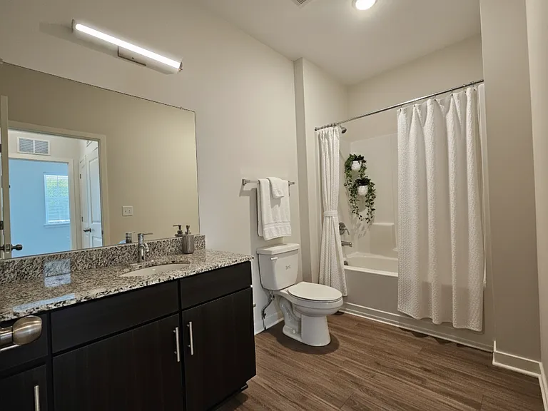 The Reserve at Cool Springs | Elizabethtown, KY | Bathroom