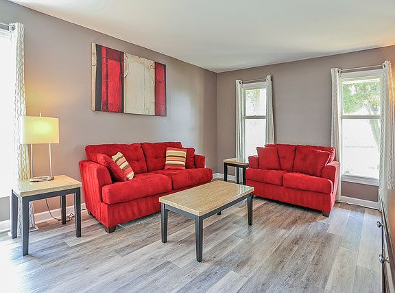 4th image of 4345 Lombardy Ln