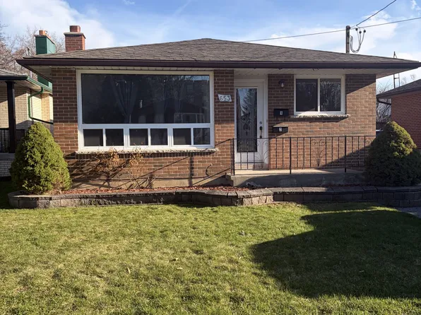 653 Athol St E, Oshawa, ON L1H 1M2