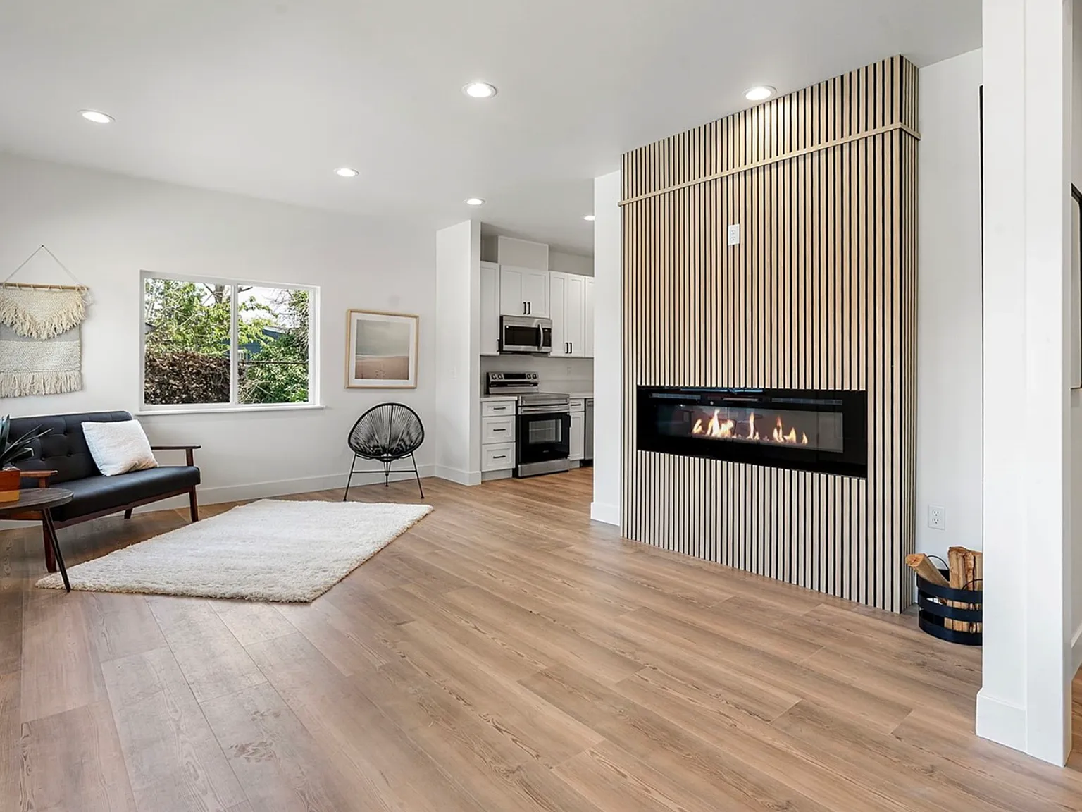 3 bed, 1000 sqft, $3,000 — Photo 3