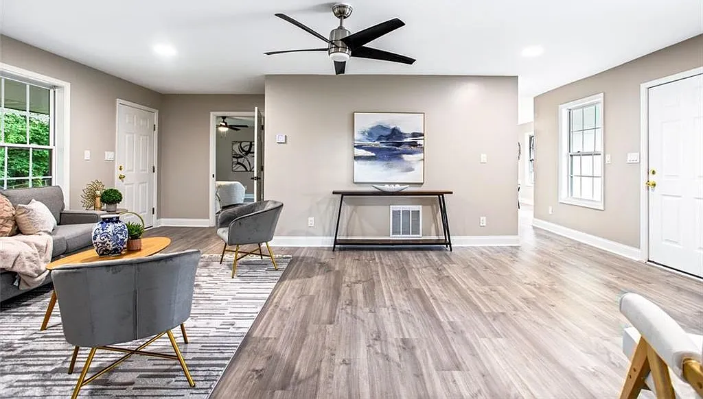 3 bed, 1656 sqft, $2,185 — Photo 4