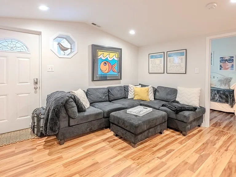 9609 Pacific Ave #1 — Photo 6
