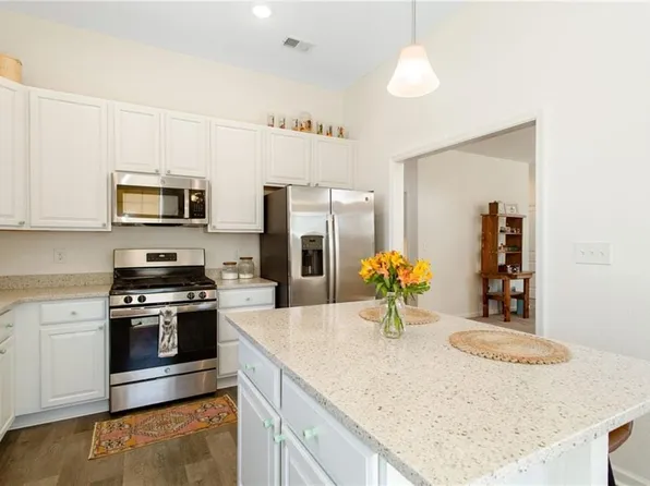 1907 Dobson Ct, Chesapeake, VA 23322