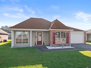 23550 Country Manor Ave, Denham Springs, LA 70726