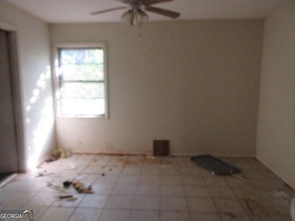 4th image of 779 Conley Rd