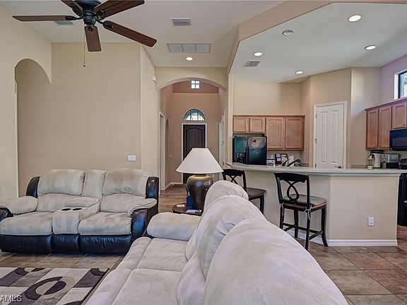 4th image of 8613 Mercado Ct