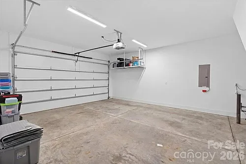 120 Mattoon St Photo 1