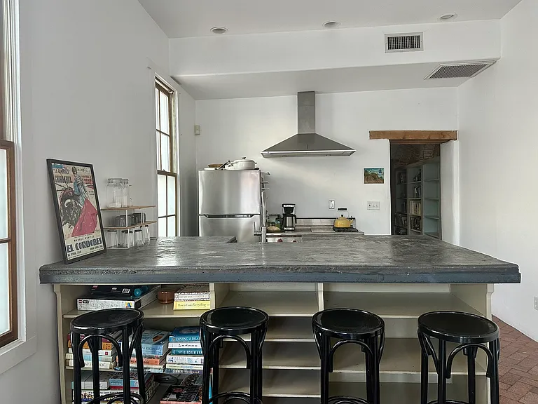 Kitchen/living area