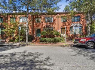 332 College Pl, Norfolk, VA 23510