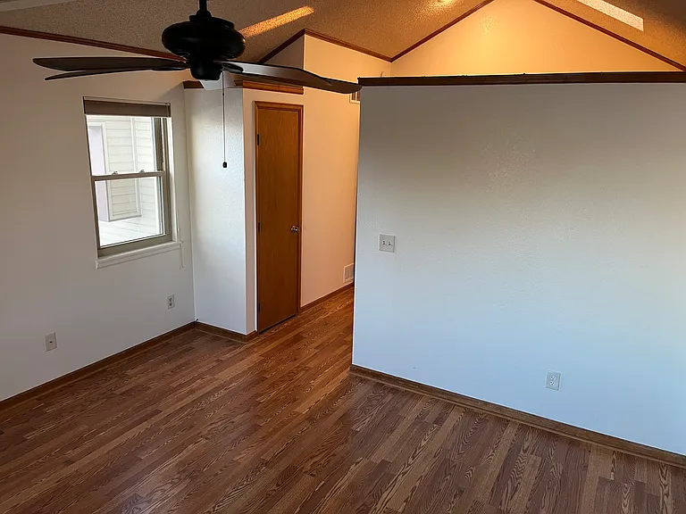 3952 E Weaver Ave — Photo 8