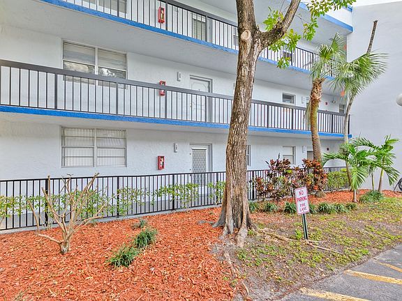 5th image of 3130 Holiday Springs Boulevard #109