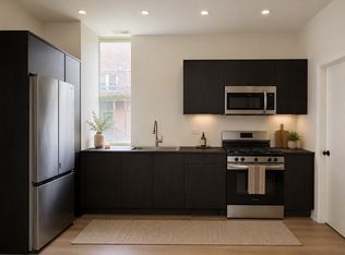 972 W 33rd Pl #1M, Chicago, IL 60608