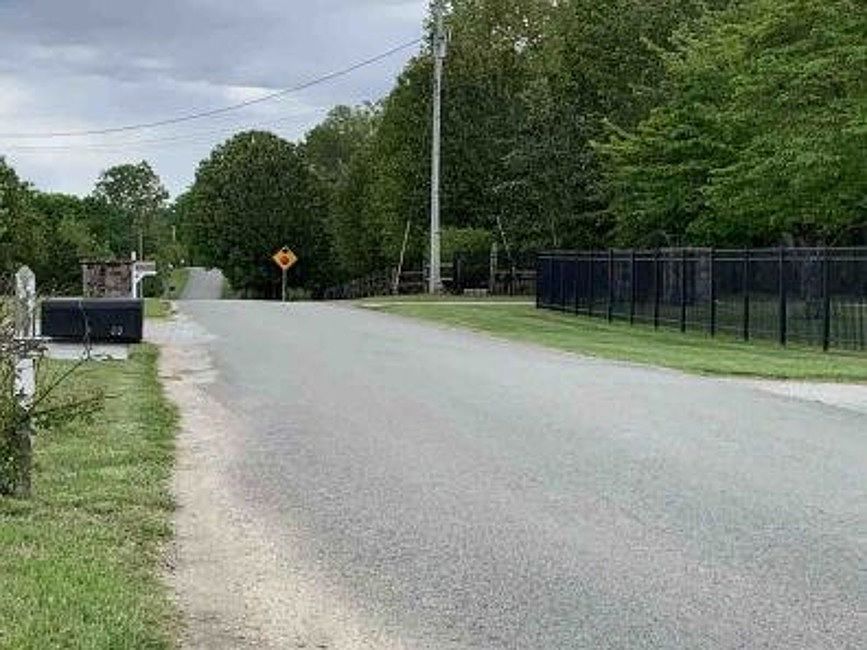 306 Doug Luna Rd, Walling, TN 38587 Zillow