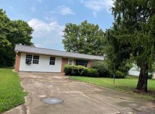 176 W Carr Ct, Harrison, AR 72601