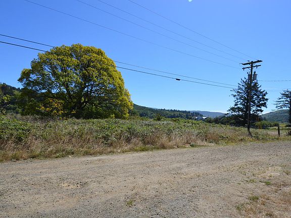 2nd image of TL 400 East St