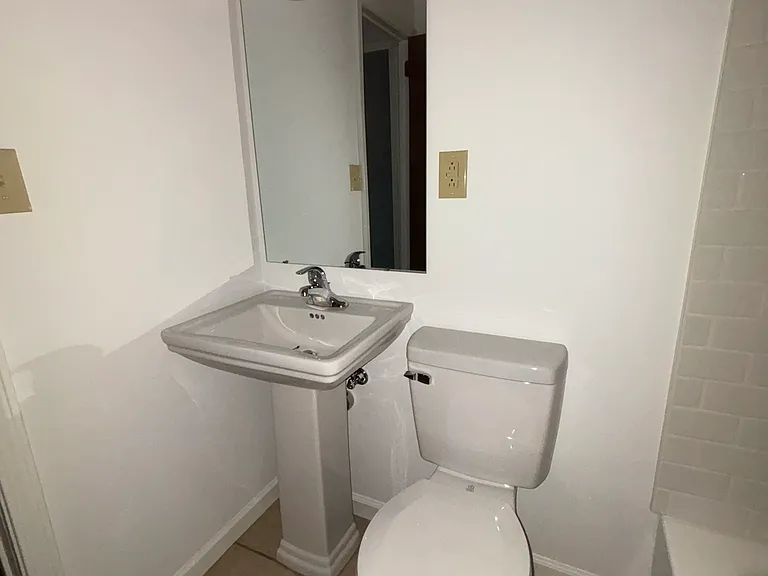 1109 Saint Helena Dr — Photo 3