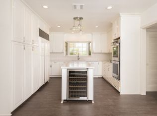 1142 San Ysidro Dr, Beverly Hills, CA 90210