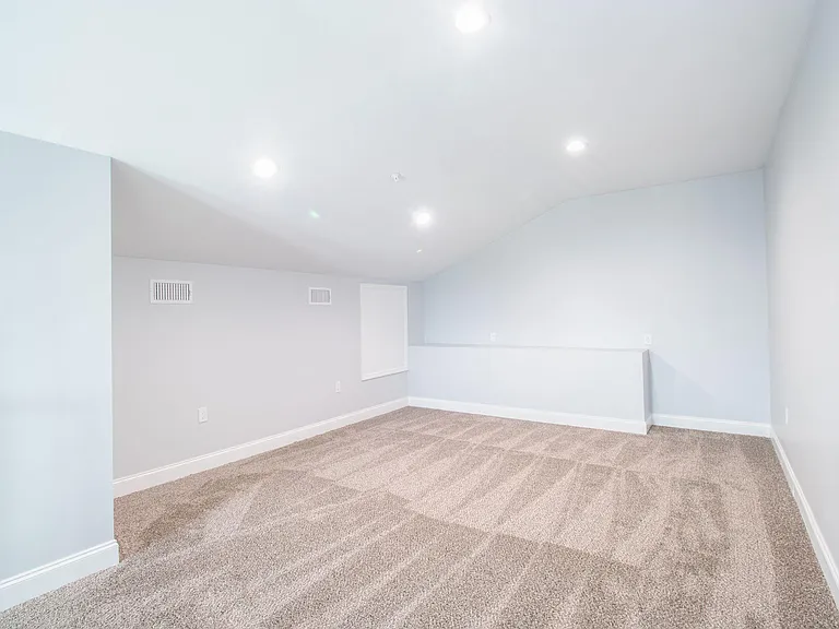 225 Winter Garden Dr #B4 — Photo 5