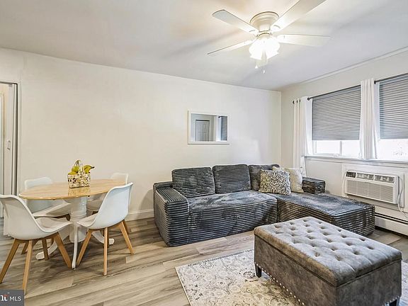 4th image of 4901 Harbor Beach Blvd APT H2