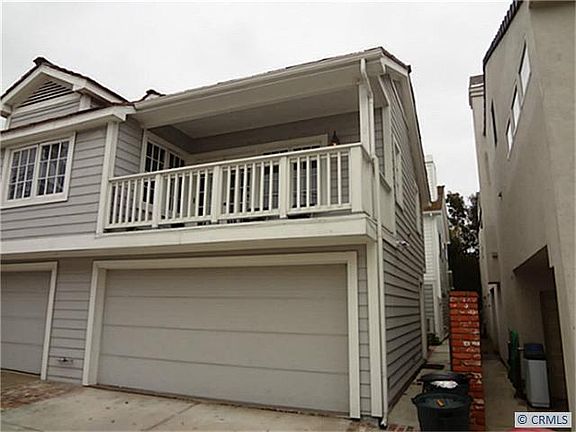 2nd image of 417 1/2 Orchid Ave #2